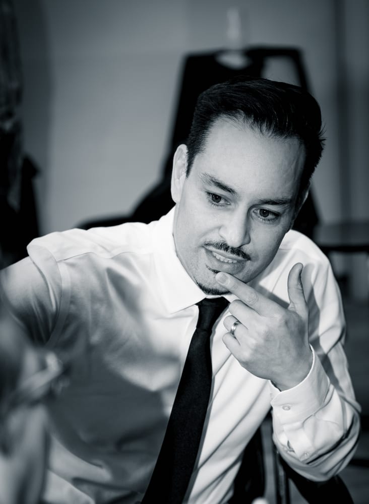 DJ's Chair-Bay Park Salon Suites Logo