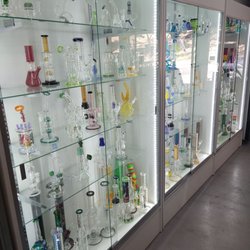 Water pipes, and accessories
