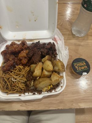 Chinatown On Thayer by null