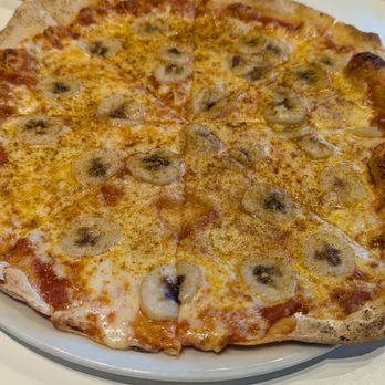 Stockhome - Curry banana pizza - Mediterranean Near Me - Petaluma, California Stockhome - Curry banana pizza - Mediterranean Near Me - Petaluma, California