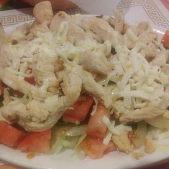 Los Mariachis - Grilled chicken salad. - Mexican Near Me - Chillicothe, Ohio Los Mariachis - Grilled chicken salad. - Mexican Near Me - Chillicothe, Ohio