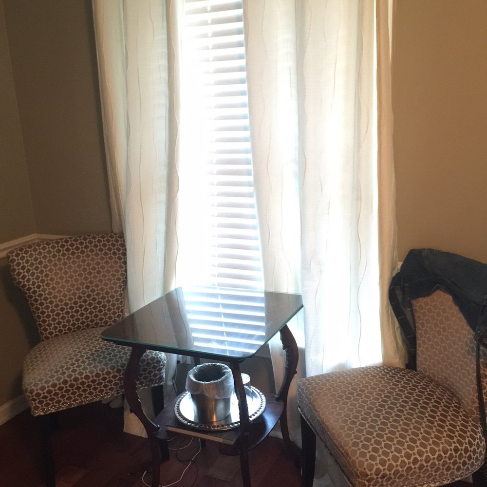Bayfront Marin House - Seating area in Princess Margaret - Hotels Near Me - Saint Augustine, Florida