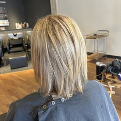 Waves Salon