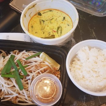 Unchai Thai Restaurant - Thai Near Me - Vancouver, British Columbia