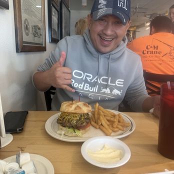 Sunshine & Tailwinds Cafe - American Near Me - North Las Vegas, Nevada