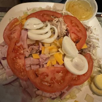 Aaron Schat's Roadhouse - Chef Salad - American Near Me - Bishop, California Aaron Schat's Roadhouse - Chef Salad - American Near Me - Bishop, California