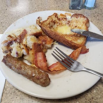 Debbie's Breakfast Place - Food - Breakfast & Brunch Near Me - Woonsocket, Rhode Island