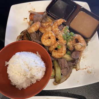 Gogo Sushi Express & Grill - Sushi Bars Near Me - Moore, Oklahoma Gogo Sushi Express & Grill - Sushi Bars Near Me - Moore, Oklahoma