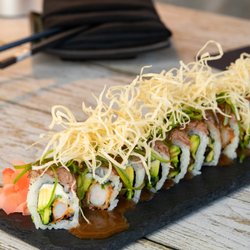 La Cuvée - Nikkei Rolls
