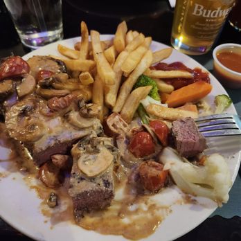Jackie Reilly's - Gaelic Steak - American Near Me - Bethpage, New York