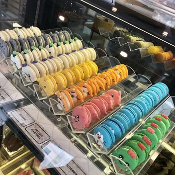Daan Go Cake Lab - Desserts Near Me - Toronto, Ontario