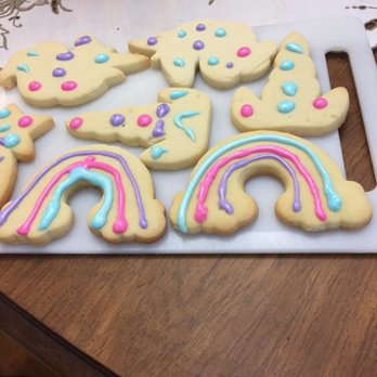 Aux Délices - a tray of decorated cookies - Bakeries Near Me - Ottawa, Ontario Aux Délices - a tray of decorated cookies - Bakeries Near Me - Ottawa, Ontario