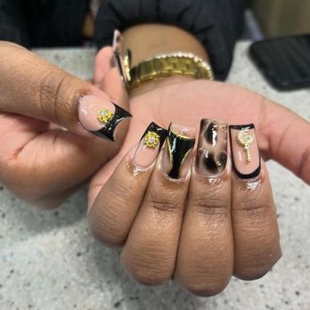 Regal Nails, Salon & Spa - Nail Salons Near Me - Carrollton, Georgia
