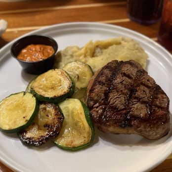 Island Grille - Filet - American Near Me - Atlantic Beach, North Carolina