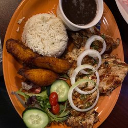 Grand Manor and Apothecary Bar & Lounge - Pollo la plancha