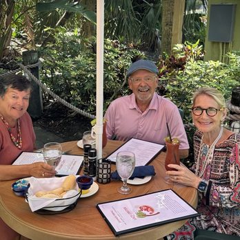 Lazy Lobster - Lunch at the Lazy Lobster - Seafood Near Me - Longboat Key, Florida Lazy Lobster - Lunch at the Lazy Lobster - Seafood Near Me - Longboat Key, Florida