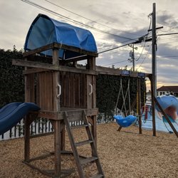 La Petite Baleen Swim Schools