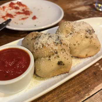 Mandolino's Artisan Pizza - Garlic knots - Pizza Near Me - Davidson, North Carolina Mandolino's Artisan Pizza - Garlic knots - Pizza Near Me - Davidson, North Carolina