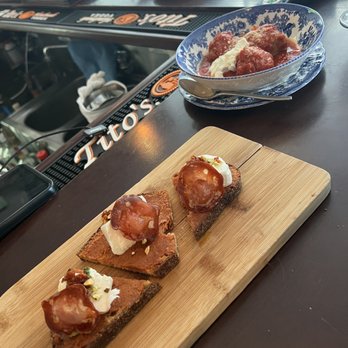 Lupa Ristorante - 'Nduja bread and meatball appetizers - Italian Near Me - Berkeley Heights, New Jersey