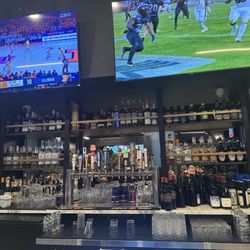 Clubhouse Sports Lounge + Kitchen