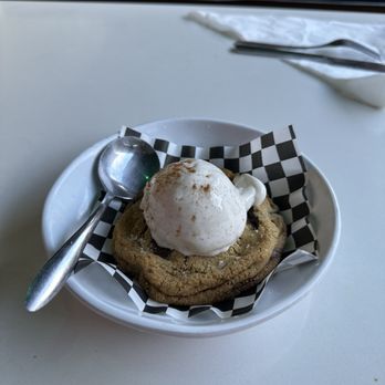 Pearl Diver - Dessert - Hawaiian Near Me - Nashville, Tennessee Pearl Diver - Dessert - Hawaiian Near Me - Nashville, Tennessee