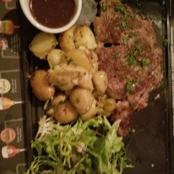 Le Mesturet - Bistros Near Me - Paris, 75