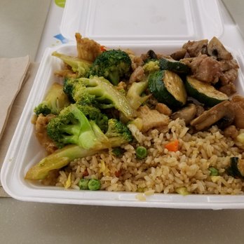Asian Chao - Broccoli and chicken lunch special. - Chinese Near Me - Melbourne, Florida