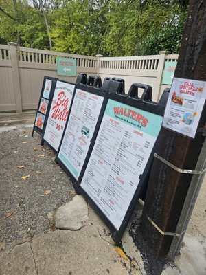 Walter's Hot Dogs by null