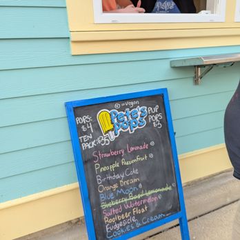 Pete's Pops - The staff is ready to help you with the difficult choices -- flavors, cash, credit, 1 or 4? - Ice Cream & Frozen Yogurt Near Me - Grafton, Wisconsin