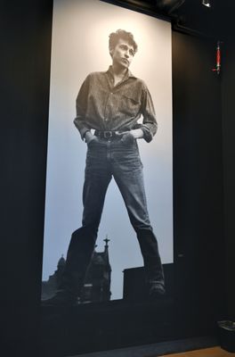 Bob Dylan Center by null