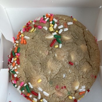 Crumbl - Northampton Crossings - Cake batter cookie - Bakeries Near Me - Easton, Pennsylvania Crumbl - Northampton Crossings - Cake batter cookie - Bakeries Near Me - Easton, Pennsylvania