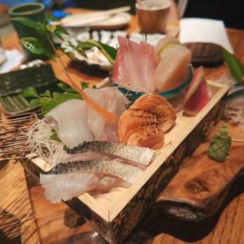 Sushi Izakaya Gaku - Sushi Bars Near Me - Honolulu, Hawaii Sushi Izakaya Gaku - Sushi Bars Near Me - Honolulu, Hawaii