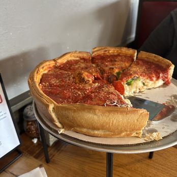 Giordano's - Chicago classic - Pizza Near Me - Rosemont, Illinois Giordano's - Chicago classic - Pizza Near Me - Rosemont, Illinois