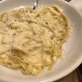 Olive Garden Italian Restaurant - Fettuccine Alfredo - Italian Near Me - Florence, Kentucky