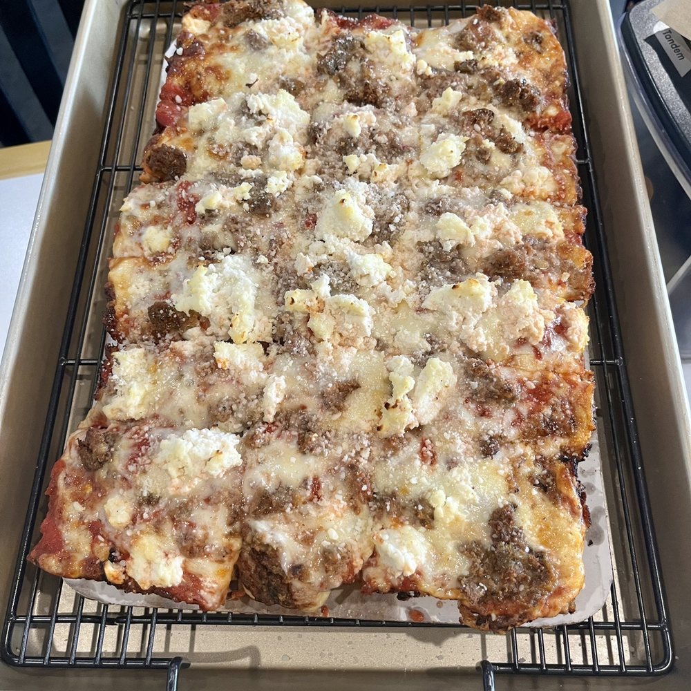 Pizzaboy - Smothered pizza/Detroit style - Pizza Near Me - Chicago, Illinois Pizzaboy - Smothered pizza/Detroit style - Pizza Near Me - Chicago, Illinois