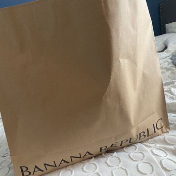 Tanger Outlets Nashville - Banana Republic - Outlet Stores Near Me - Nashville, Tennessee