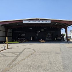 The Ordinary Fellow - Entrance to winery & tasting room