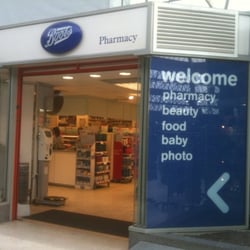 Boots - Boots in the station
