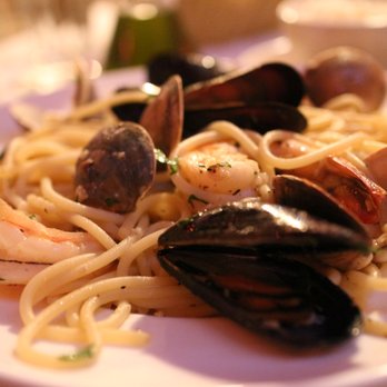 Bruna's Ristorante - Liguine Frutti di Mare - Italian Near Me - Chicago, Illinois Bruna's Ristorante - Liguine Frutti di Mare - Italian Near Me - Chicago, Illinois