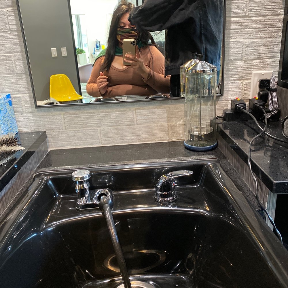 Salon Drew - Blow out, beach curls, great service - Hair Salons Near Me - Long Beach, California