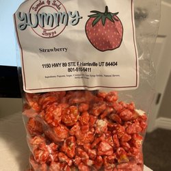 Yummy Sweets and Soda Shoppe - Strawberry flavored popcorn