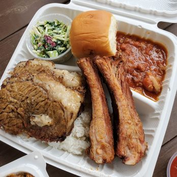 This Lil Piggy - 3 item mixed plate: Texas Style Beef Brisket St. Louis Pork Spare Ribs Beans & Brisket - Caterers Near Me - Kunia Camp, Hawaii