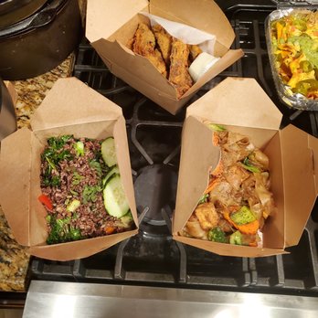 Something Vegan - SOMETHING RICE POROTBELLO FRIED PAD SEE EW - Asian Fusion Near Me - Burbank, California