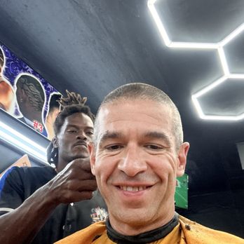 Master Kutz Allstar Barbershop - Kool keeping me fresh and styled - Barbers Near Me - Miami, Florida Master Kutz Allstar Barbershop - Kool keeping me fresh and styled - Barbers Near Me - Miami, Florida