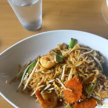 Sala Thai - Pad Thai Prawns - Thai Near Me - Santa Cruz, California Sala Thai - Pad Thai Prawns - Thai Near Me - Santa Cruz, California