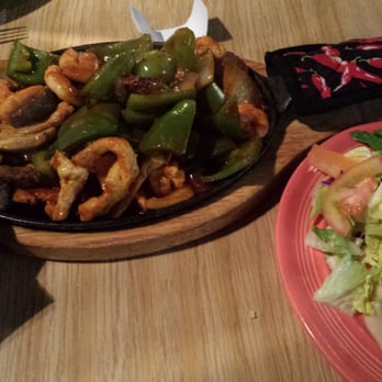 El Mexicali Cafe II - Combination Fajitas - Mexican Near Me - Indio, California