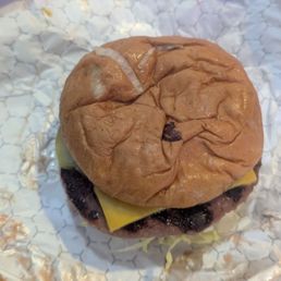 Beyond veggie burger very filling. Tastes like meat but no animals harmed. I recommend!!
