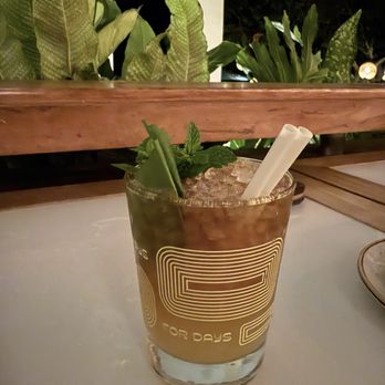 Hau Tree - Waikiki Mai Tai - Seafood Near Me - Honolulu, Hawaii