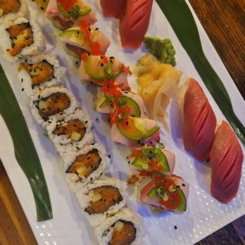 Utamaro Sushi Bar - Sushi Bars Near Me - Sarasota, Florida Utamaro Sushi Bar - Sushi Bars Near Me - Sarasota, Florida