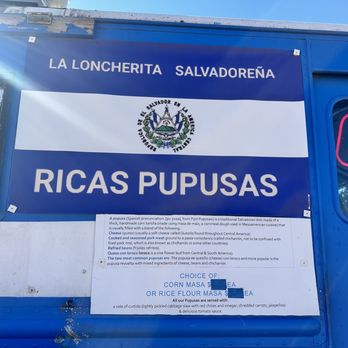 La Loncherita Salvadoreña - a sign on the side of a bus - Food Trucks Near Me - Santa Fe, New Mexico La Loncherita Salvadoreña - a sign on the side of a bus - Food Trucks Near Me - Santa Fe, New Mexico